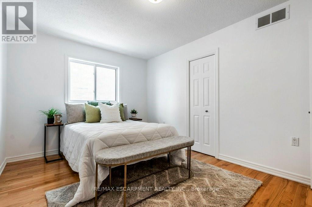 62 Spadara Drive Property Photo 18