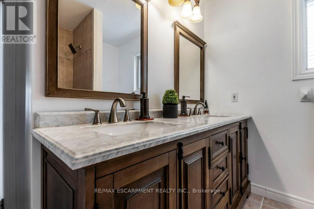 62 Spadara Drive Property Photo 27