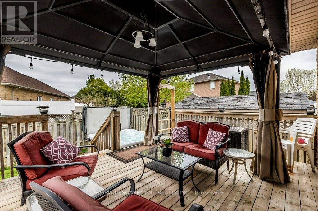 62 Spadara Drive Property Photo 39