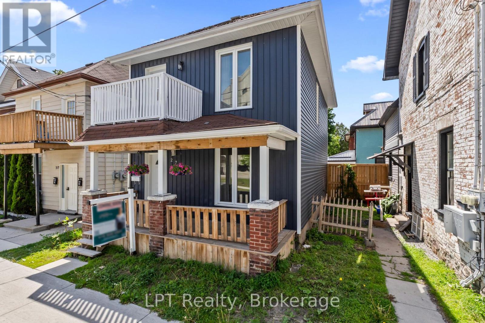 273 BETHUNE STREET Property Photo 1