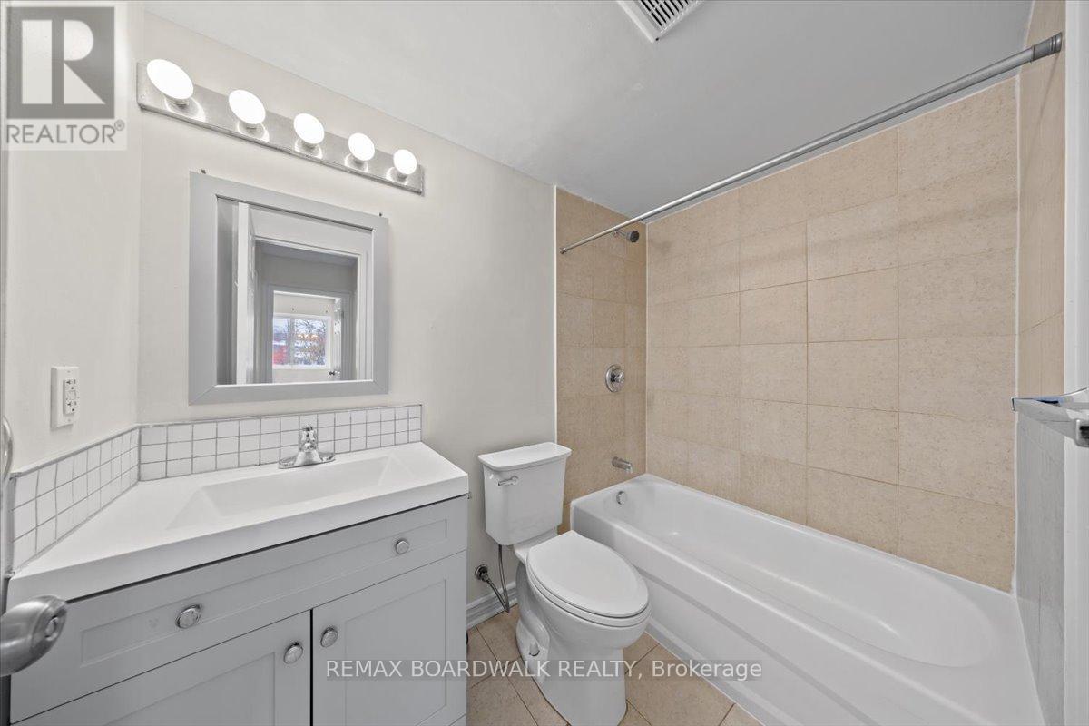 108a - 2044 Arrowsmith Drive Property Photo 19
