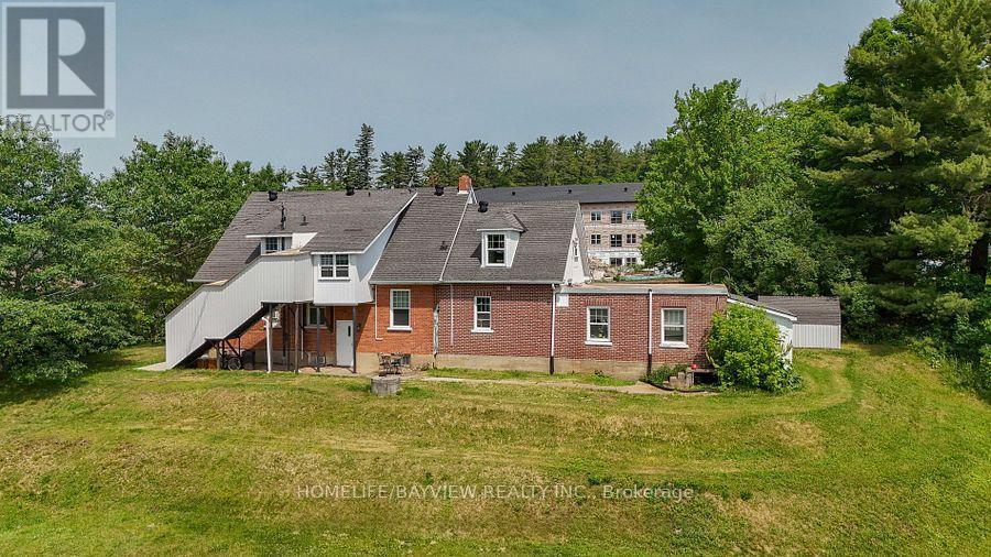 33 Flint Avenue Property Photo 5