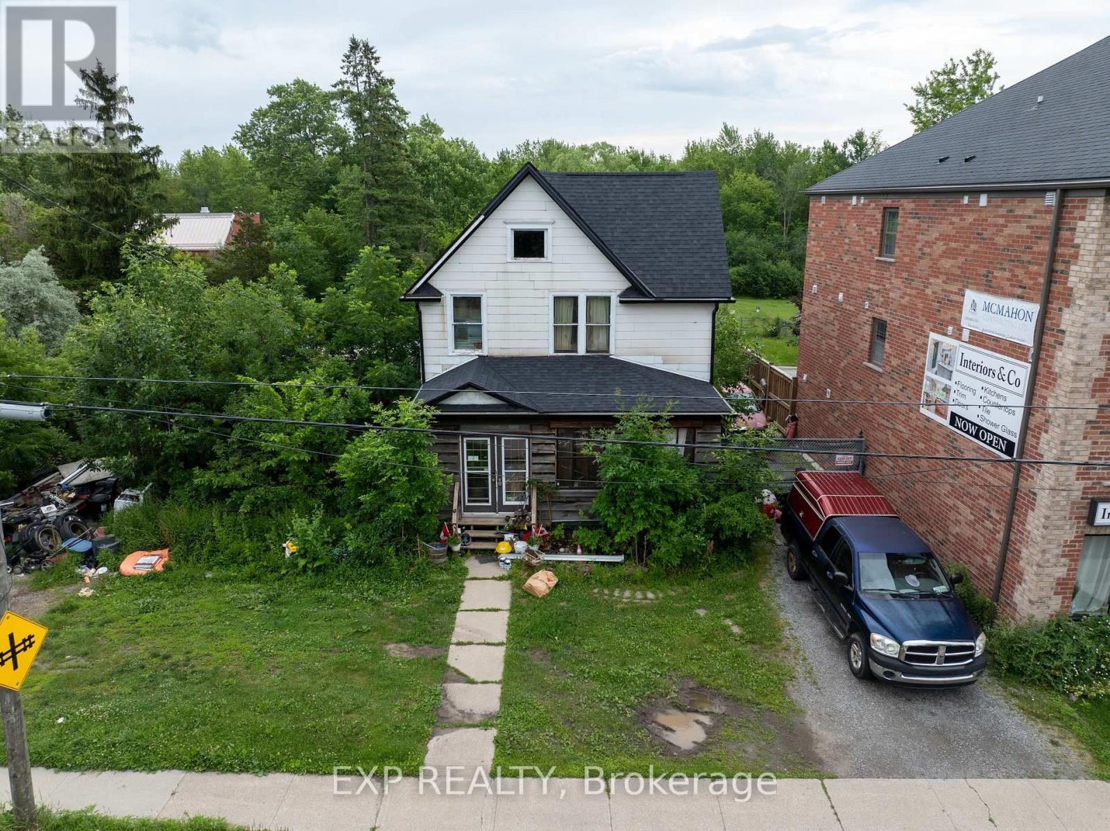2632 Stevensville Road Property Photo 7