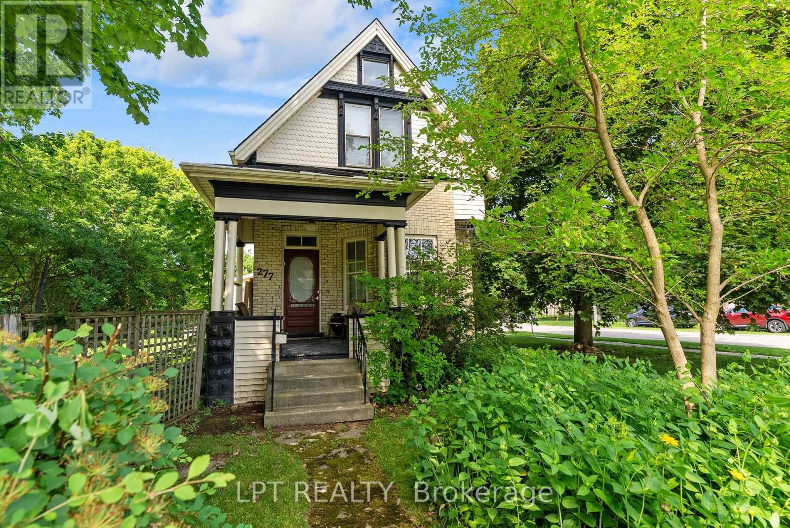 277 Andrew Street Property Photo 1