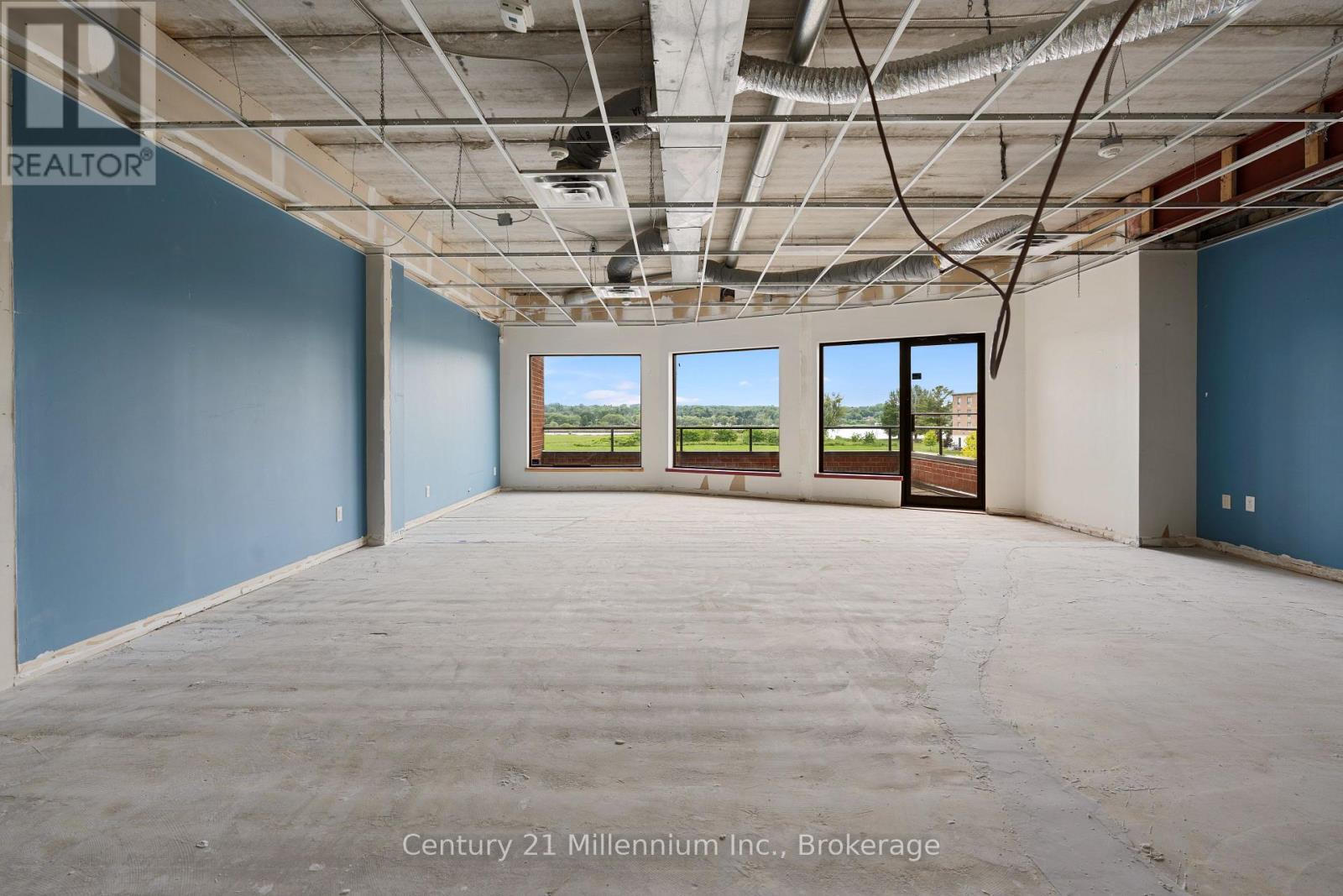 206 - 1717 2nd Avenue E Property Photo 2
