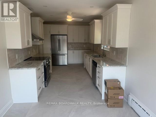 2 - 379 Stewart Street Property Photo 4