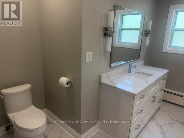 2 - 379 Stewart Street Property Photo 13