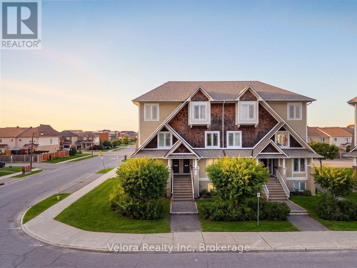 639 LAKERIDGE DRIVE Property Photo 1