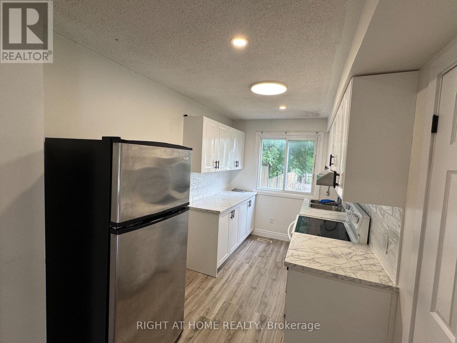 168 Golfdale Crescent Property Photo 8
