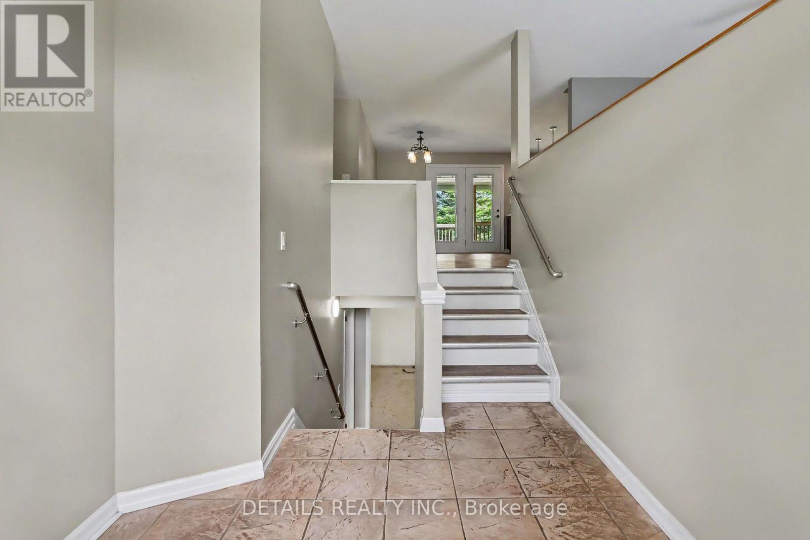 559 Main Street Property Photo 5