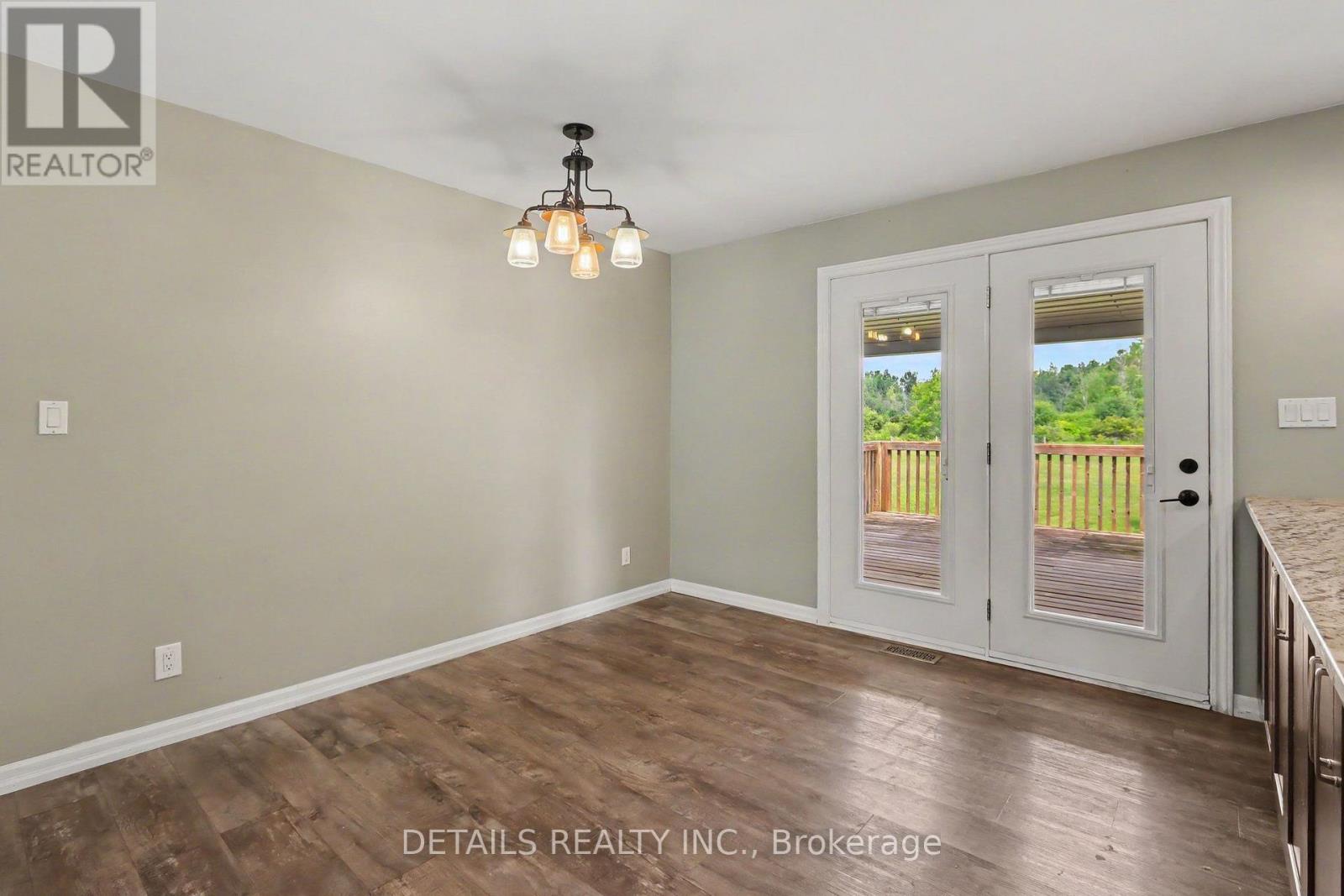 559 Main Street Property Photo 11