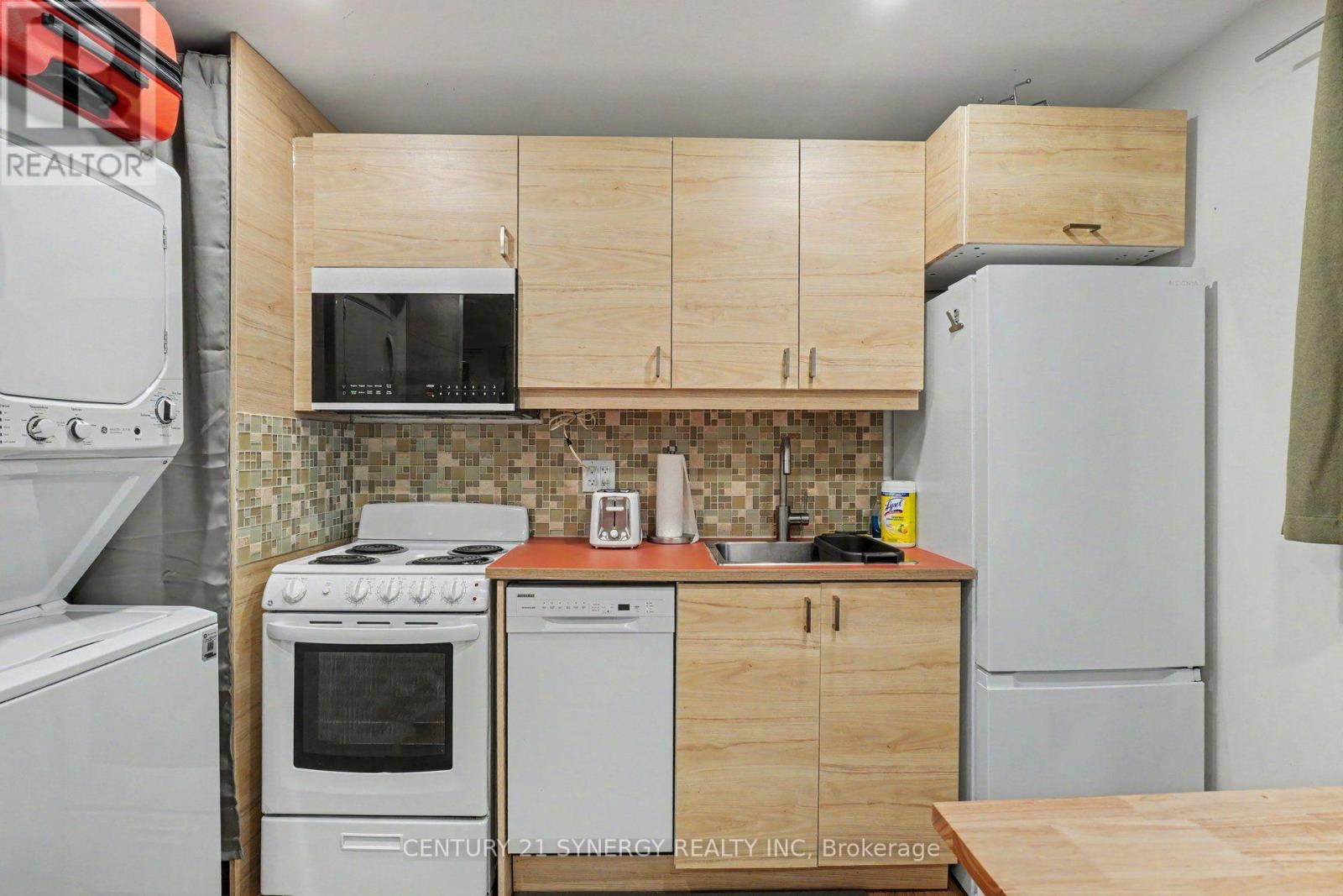 95 Templeton Street Property Photo 8