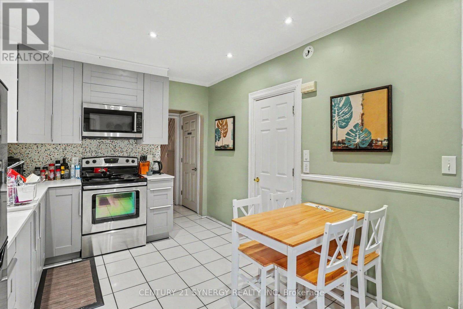 95 Templeton Street Property Photo 16