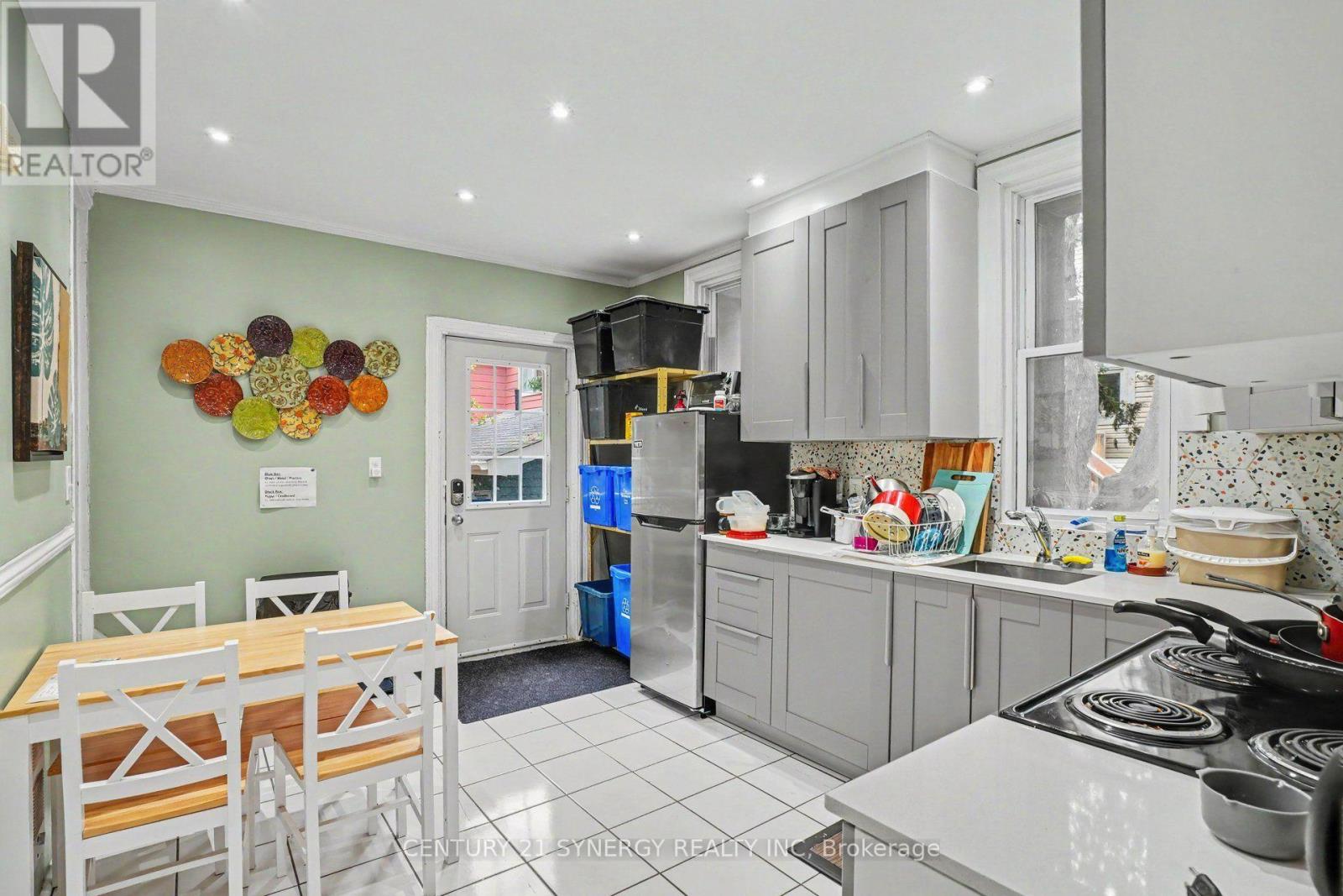 95 Templeton Street Property Photo 17