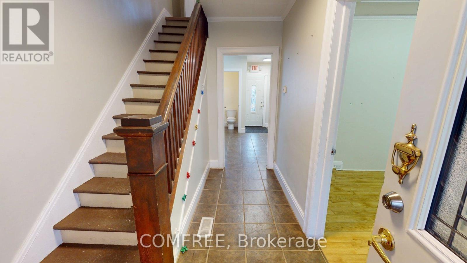 1405 King Street E Property Photo 24