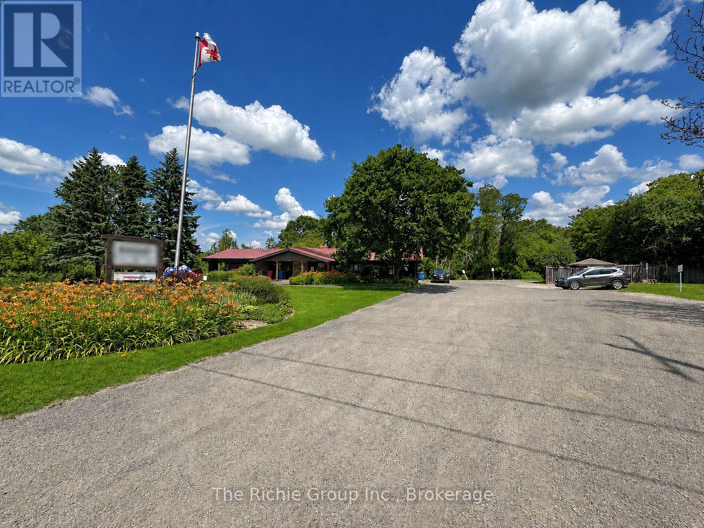 Unit 2 - 933009 Airport Road Property Photo 2