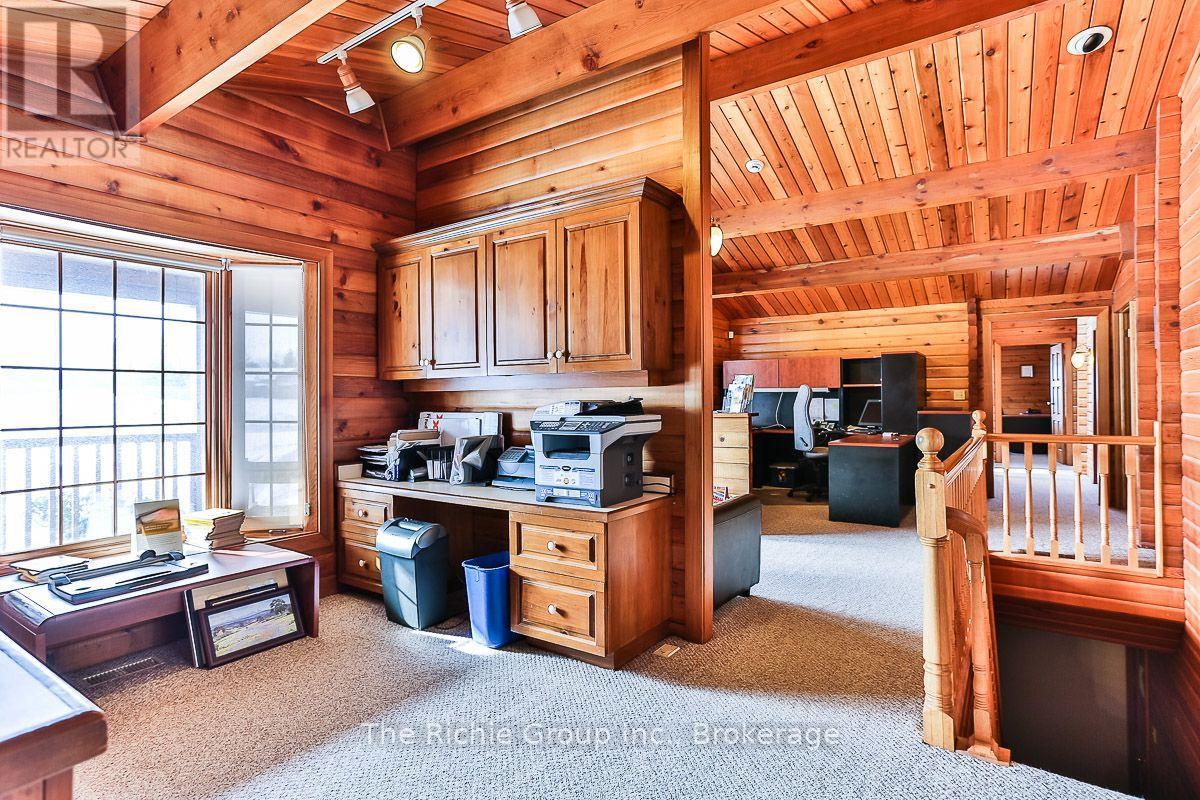 Unit 2 - 933009 Airport Road Property Photo 4