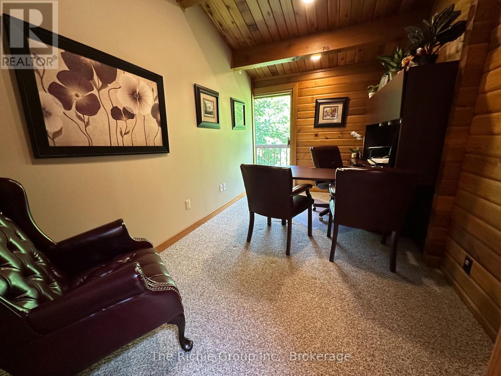 Unit 2 - 933009 Airport Road Property Photo 13