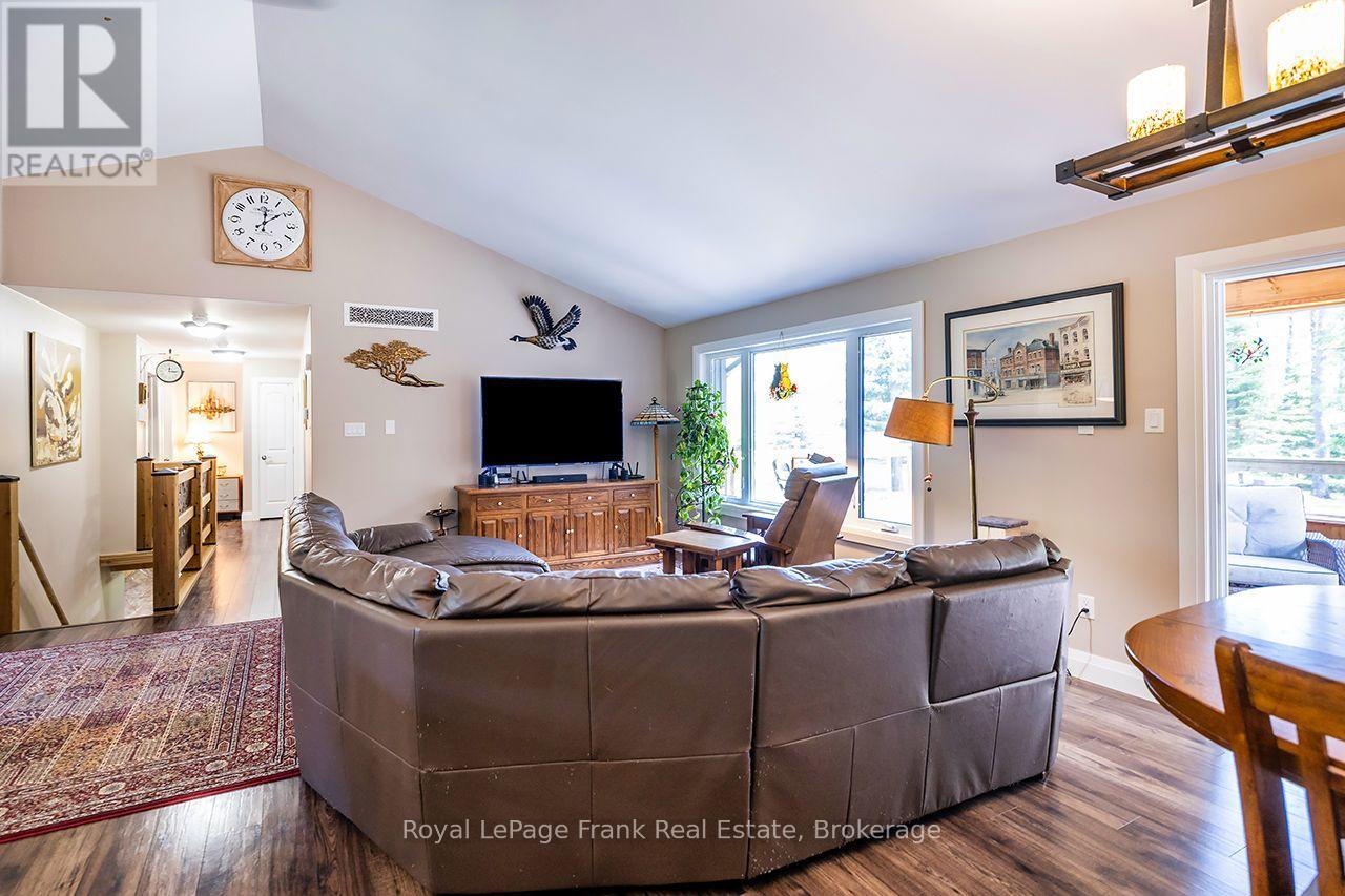 30 Hodgson Drive Property Photo 13