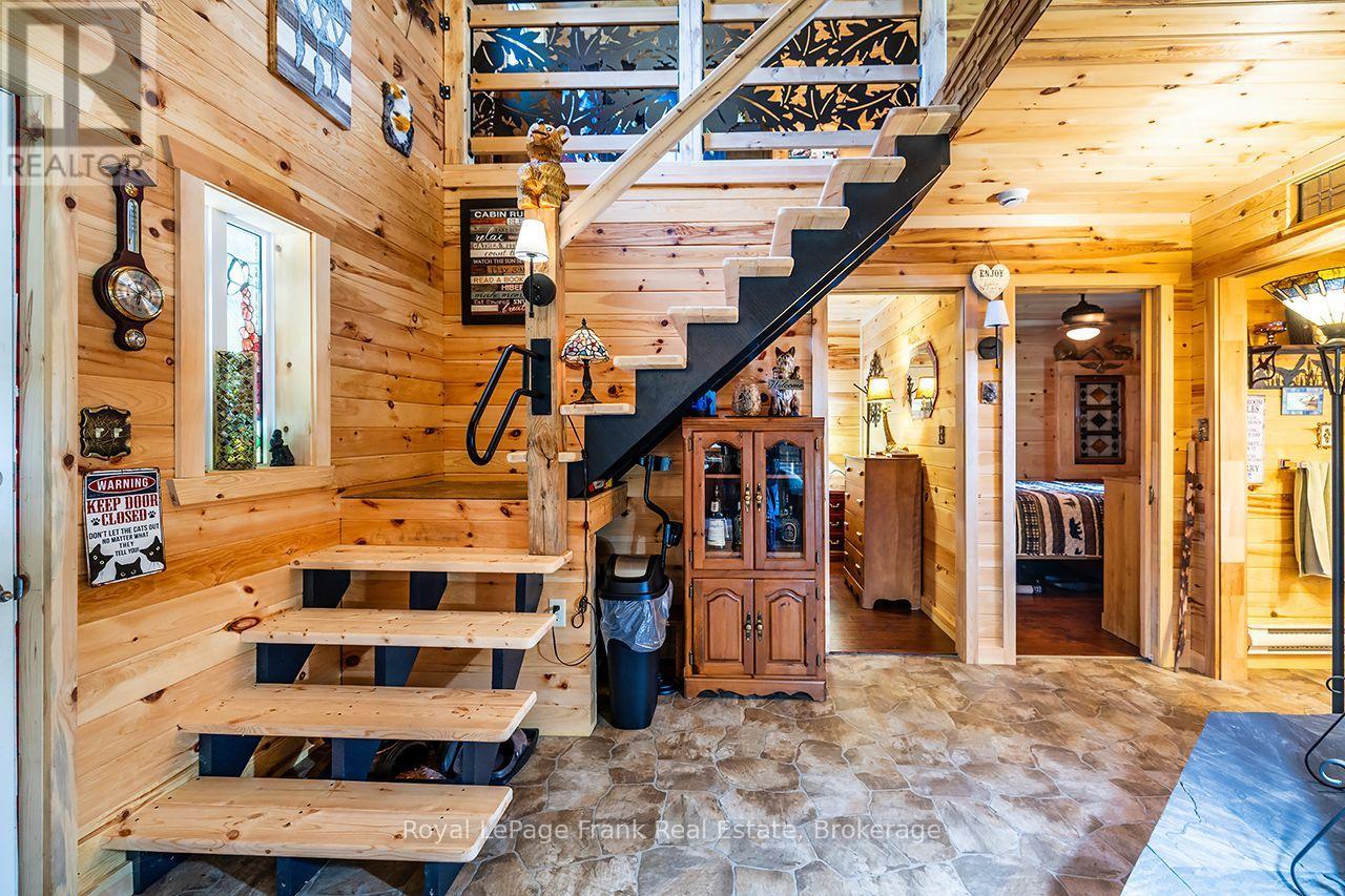 1014 Riding Trail Property Photo 7