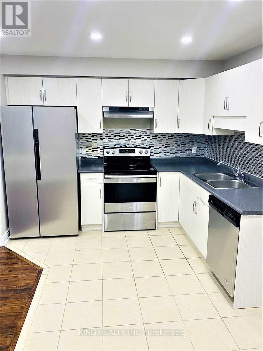 285 Silverwood Avenue Property Photo 3