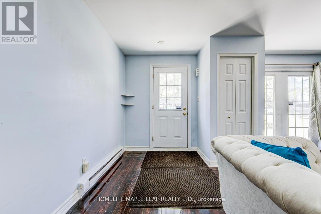 514249 2nd Line Property Photo 4