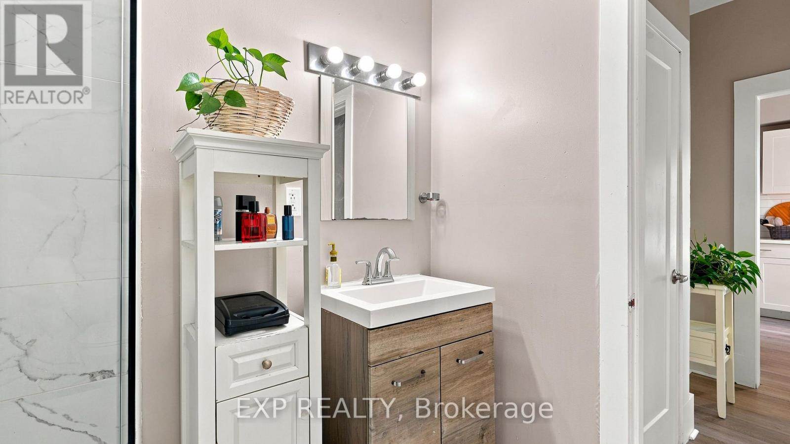 20 Henry Street Property Photo 23