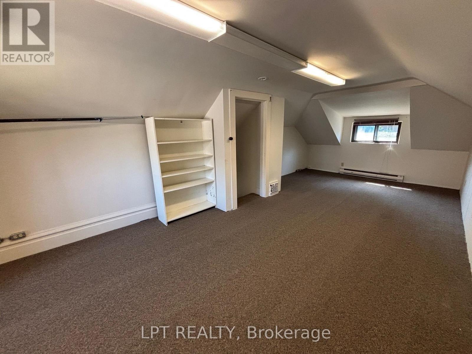 322 Waverley Street Property Photo 15