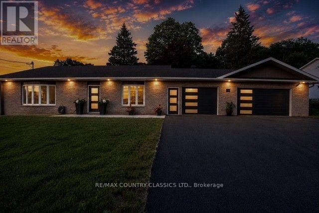158 Bridge Street W Property Photo 2