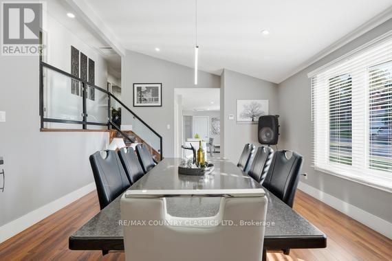 158 Bridge Street W Property Photo 17
