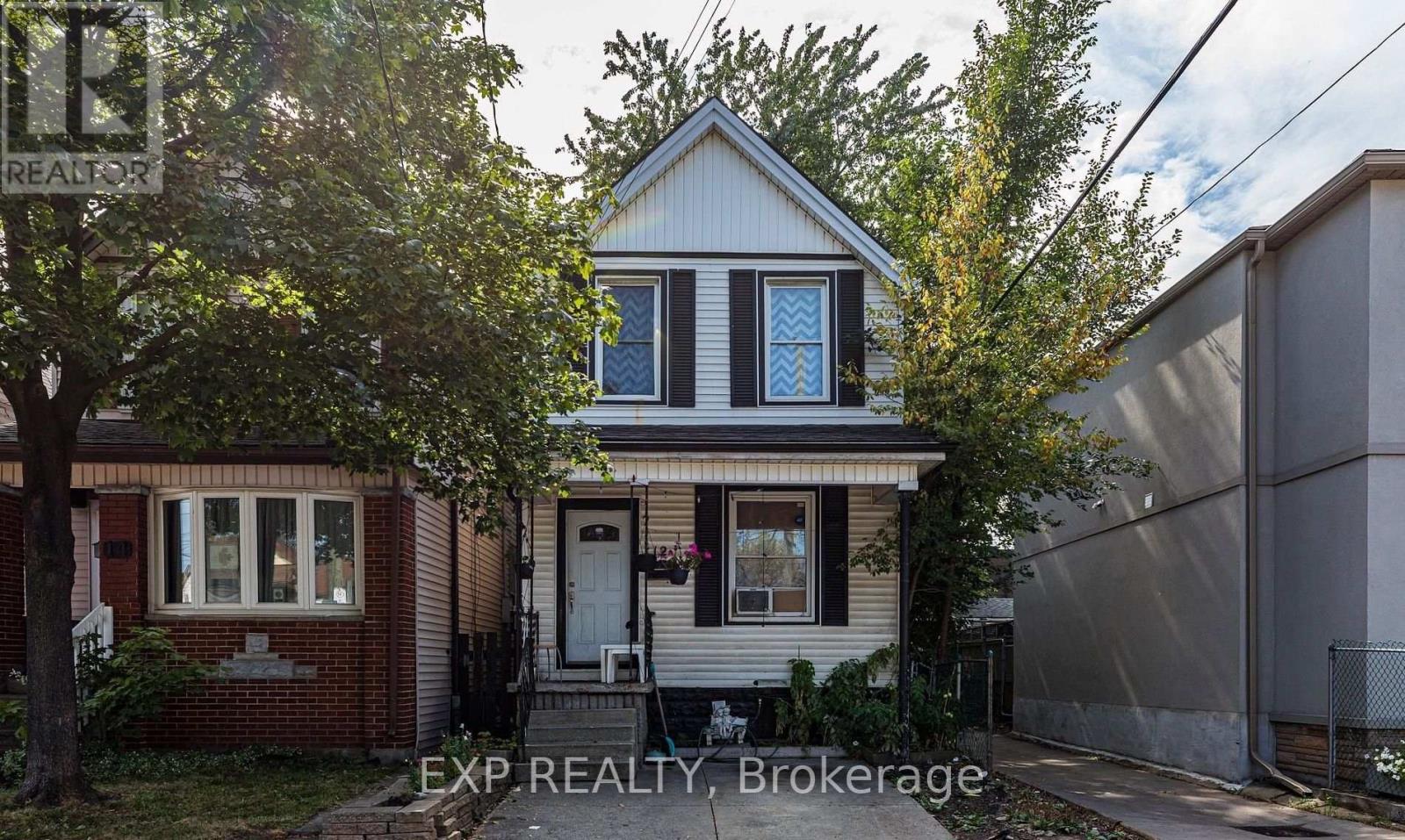 12 Mayflower Avenue Property Photo 1