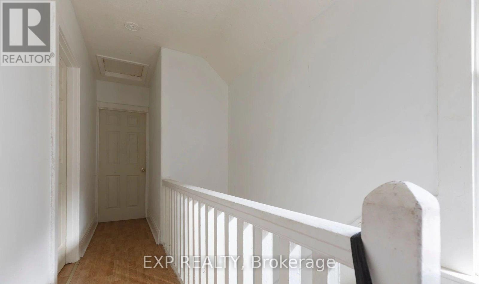 12 Mayflower Avenue Property Photo 3