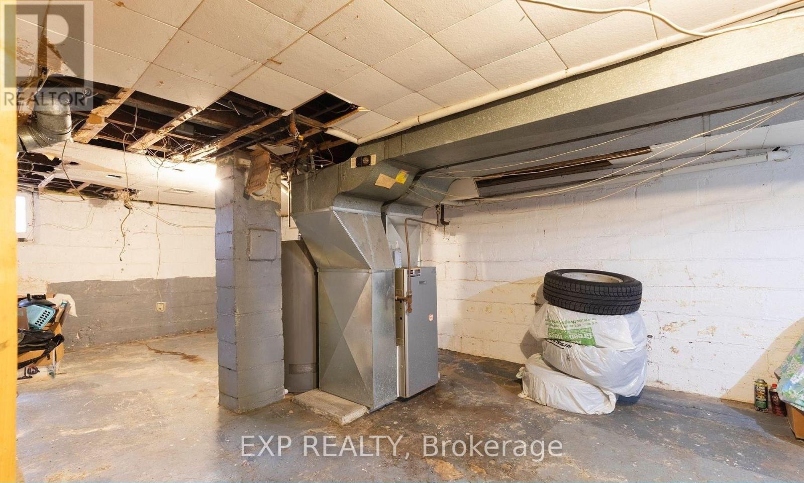 12 Mayflower Avenue Property Photo 12
