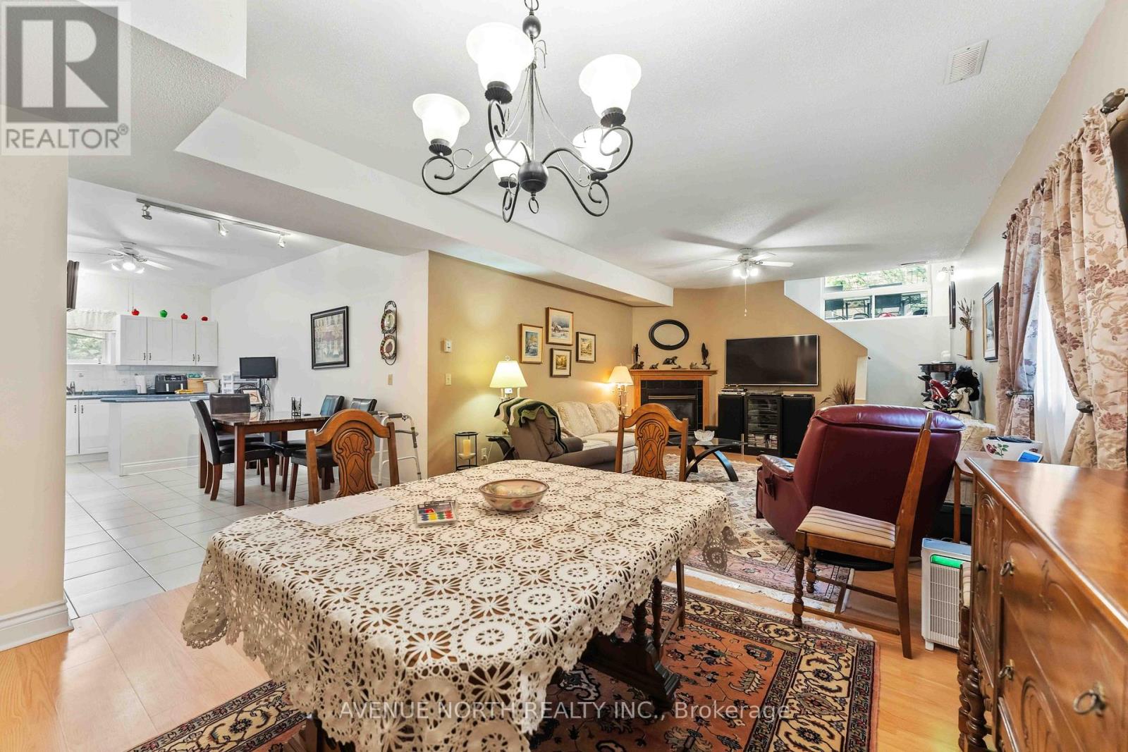 6803 Barsona Place Property Photo 26
