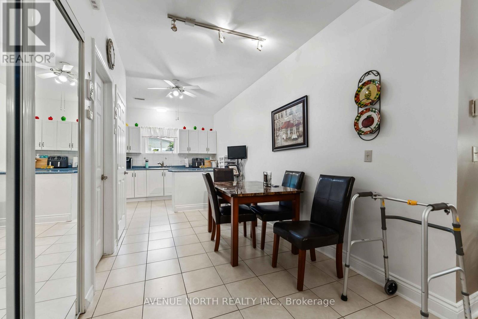 6803 Barsona Place Property Photo 28