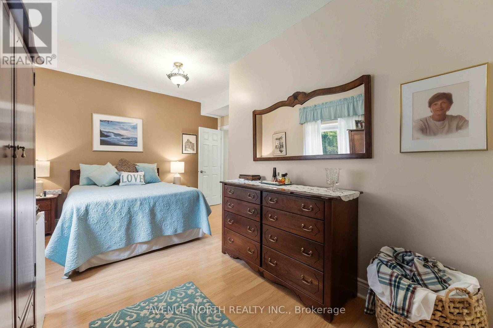 6803 Barsona Place Property Photo 36
