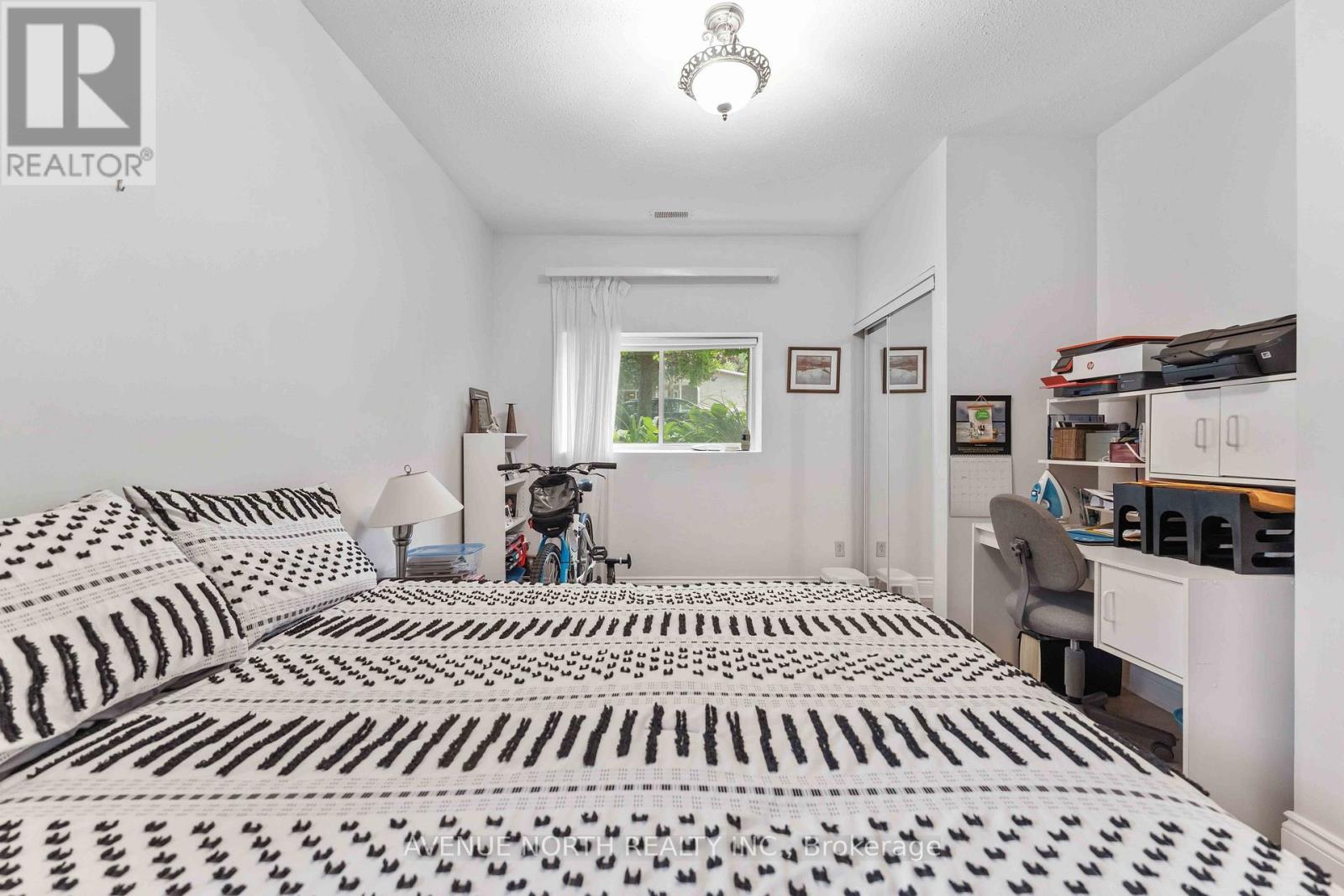 6803 Barsona Place Property Photo 39