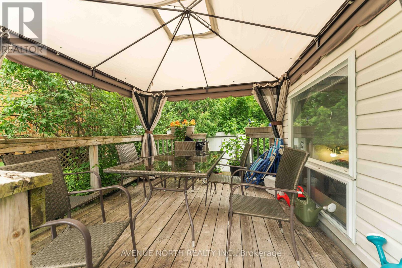 6803 Barsona Place Property Photo 43