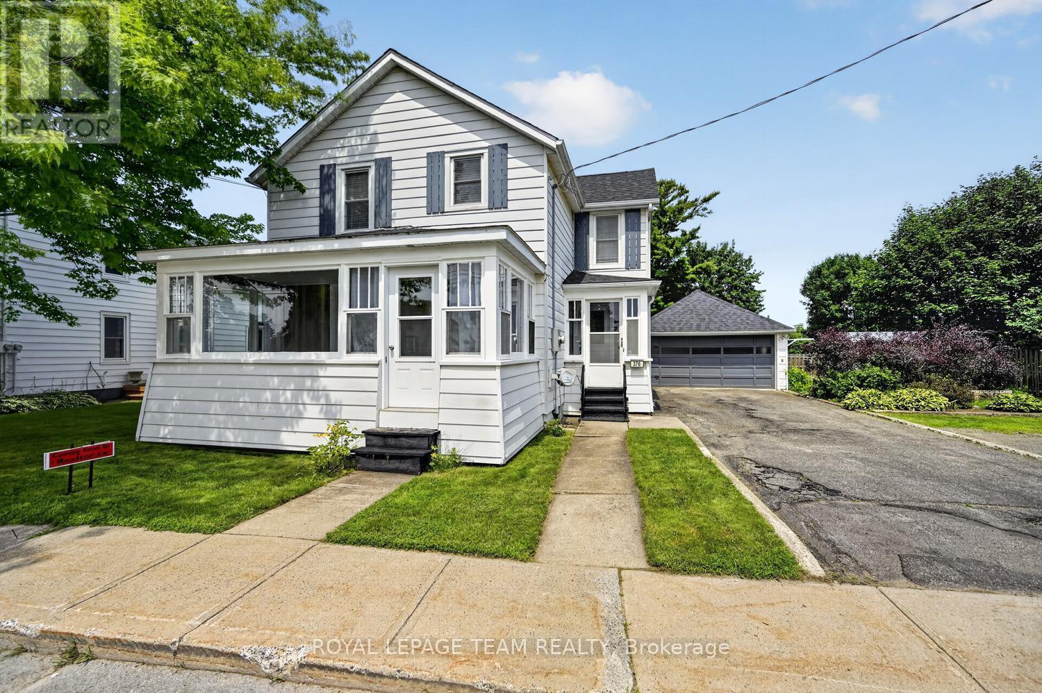376 Hyde Street Property Photo 4