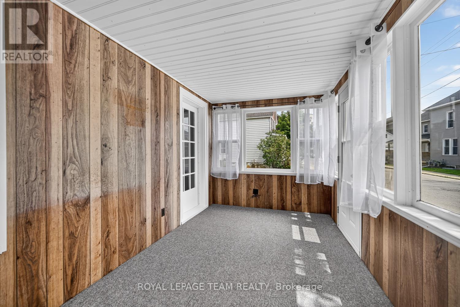 376 Hyde Street Property Photo 8