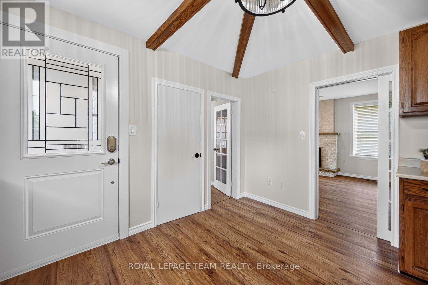 376 Hyde Street Property Photo 15