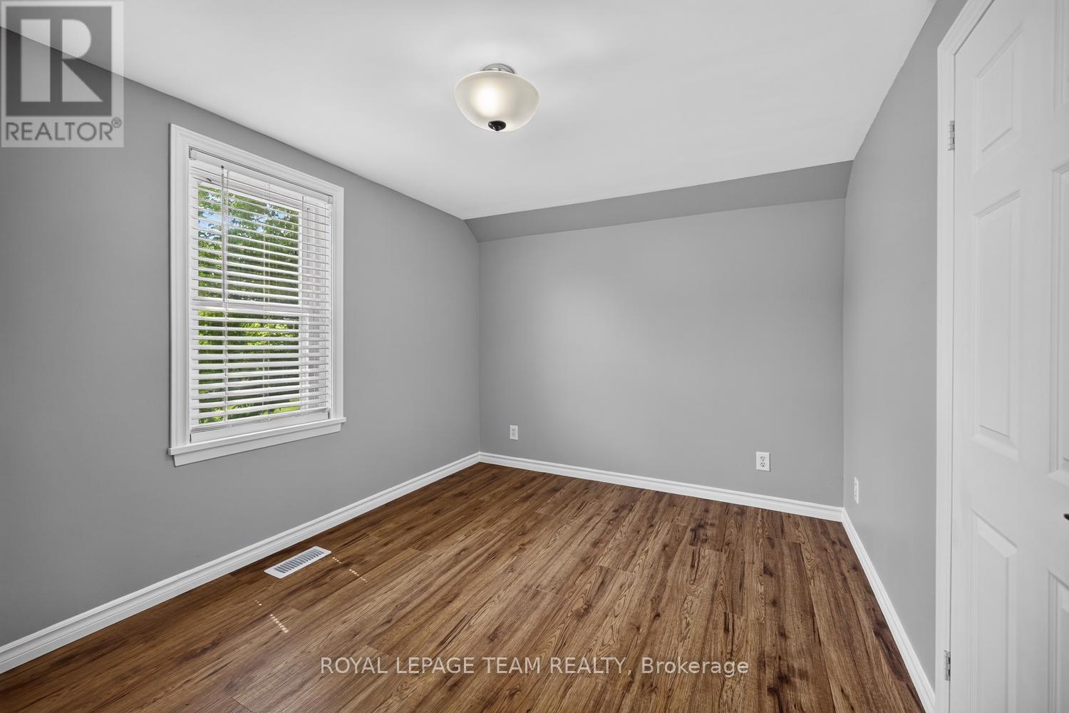 376 Hyde Street Property Photo 20
