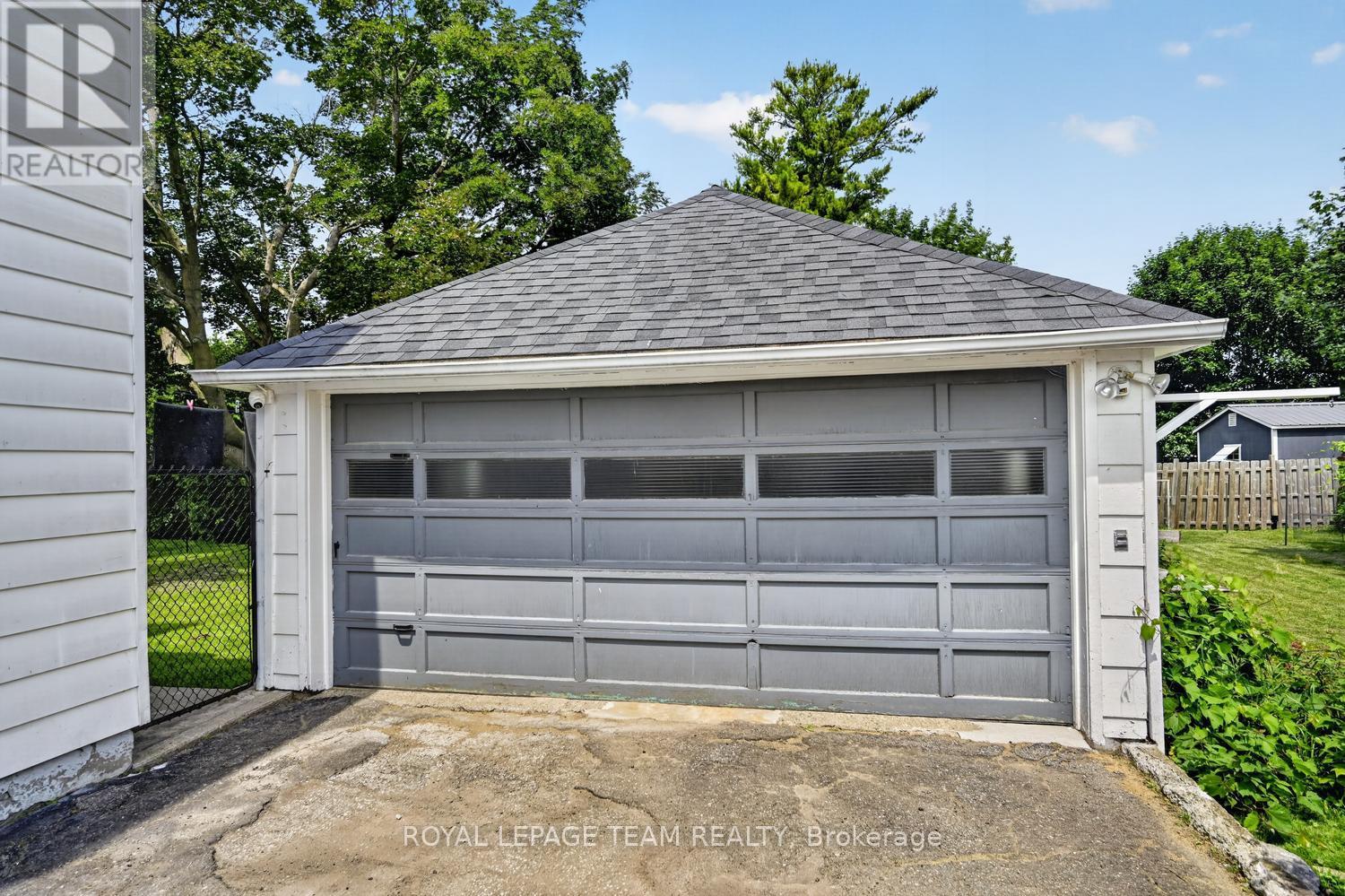 376 Hyde Street Property Photo 26