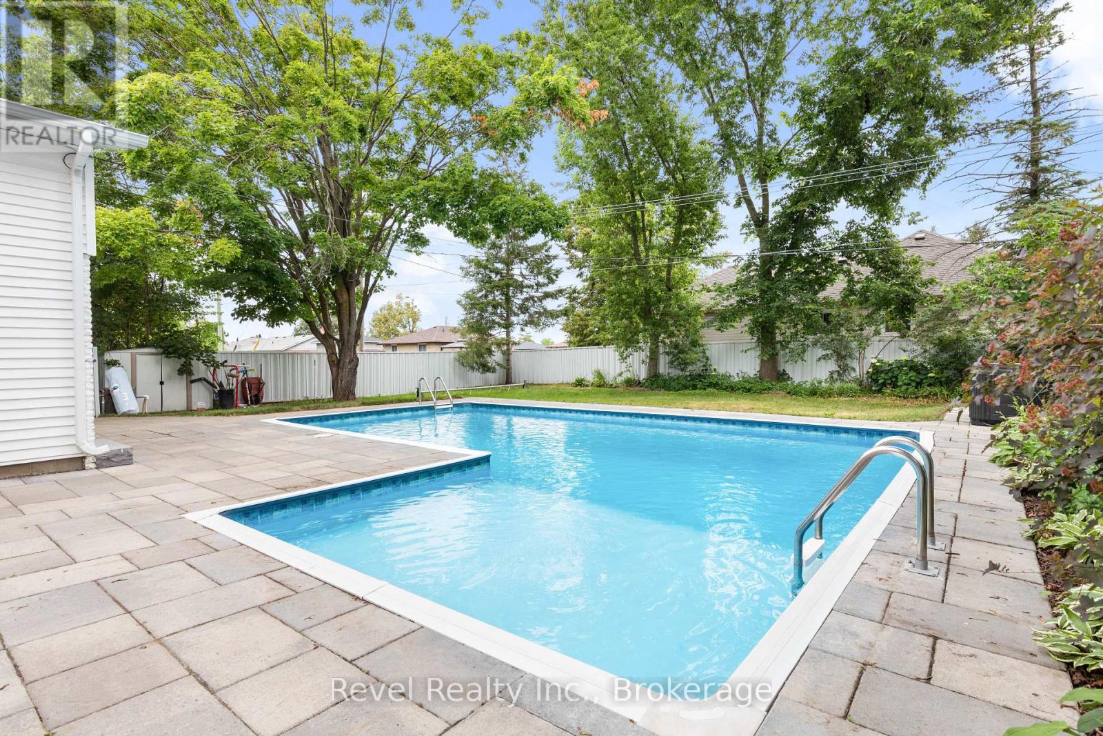 81 Sanderling Crescent Property Photo 45