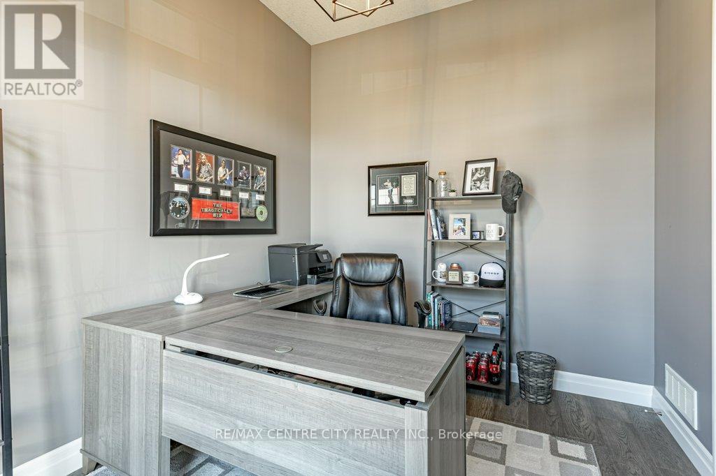 148 Elliott Trail Property Photo 7