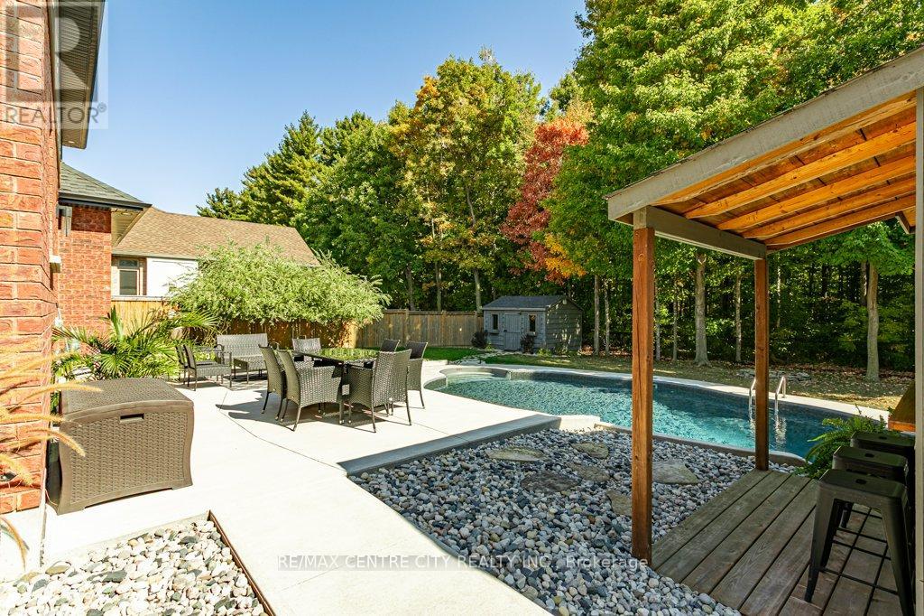 148 Elliott Trail Property Photo 36