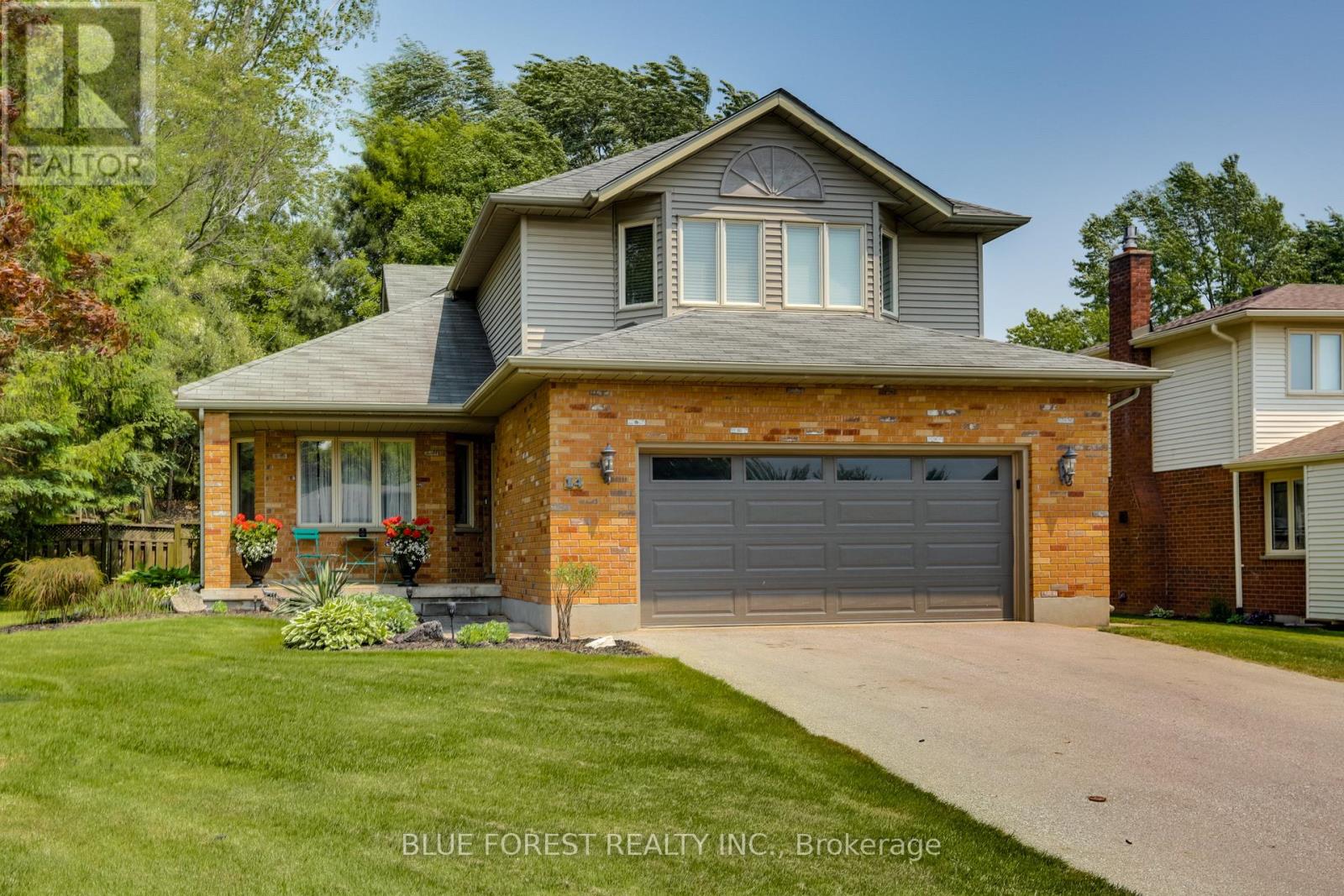 14 ERIC DRIVE Property Photo 1