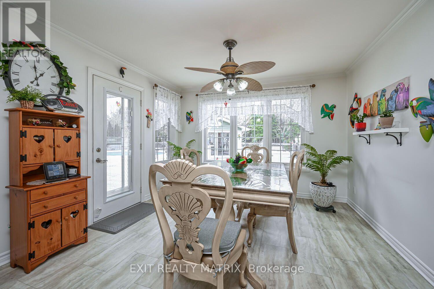 2573 Mitchell Street Property Photo 10