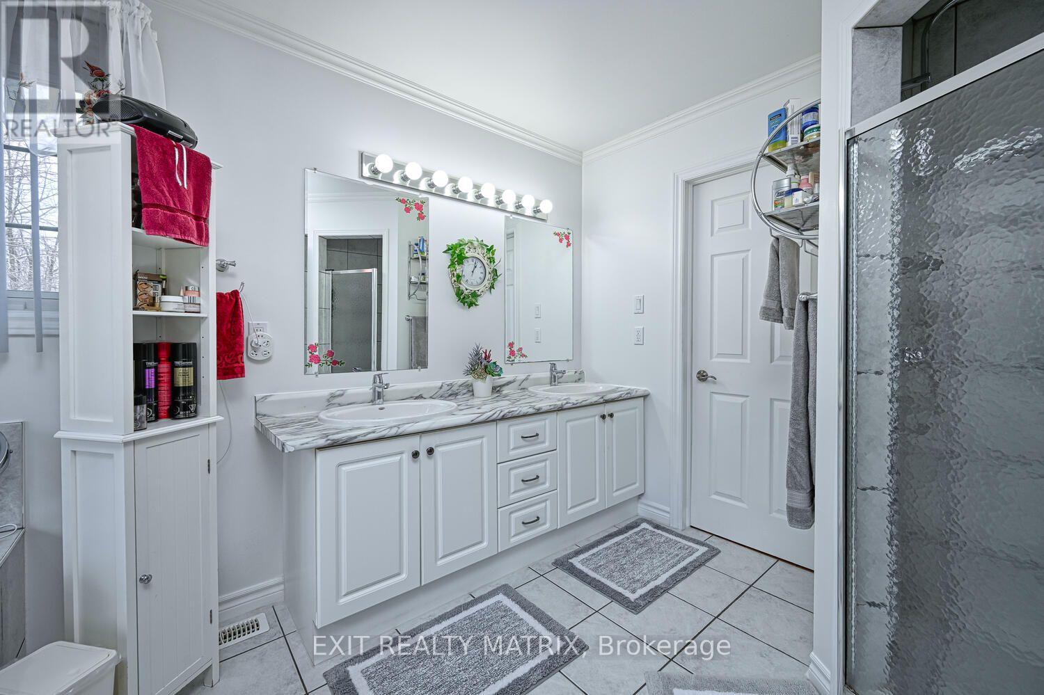 2573 Mitchell Street Property Photo 17