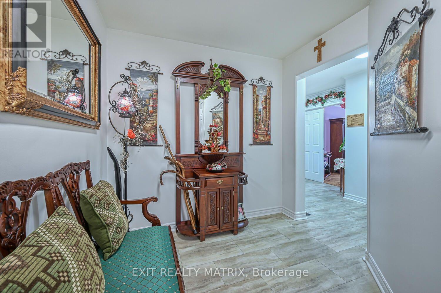 2573 Mitchell Street Property Photo 20
